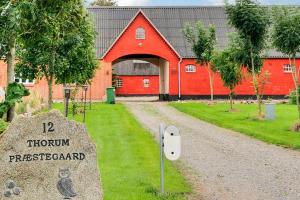 Large vacation home close to Limfjorden
- Pr�steg�rden and two neighbouring buildings will fit the whole family, 26-36 people.