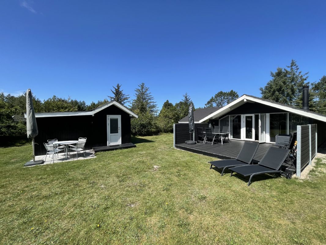 Beautiful newly renovated holiday home by Saltum Strand and close to Frup Sommerland.