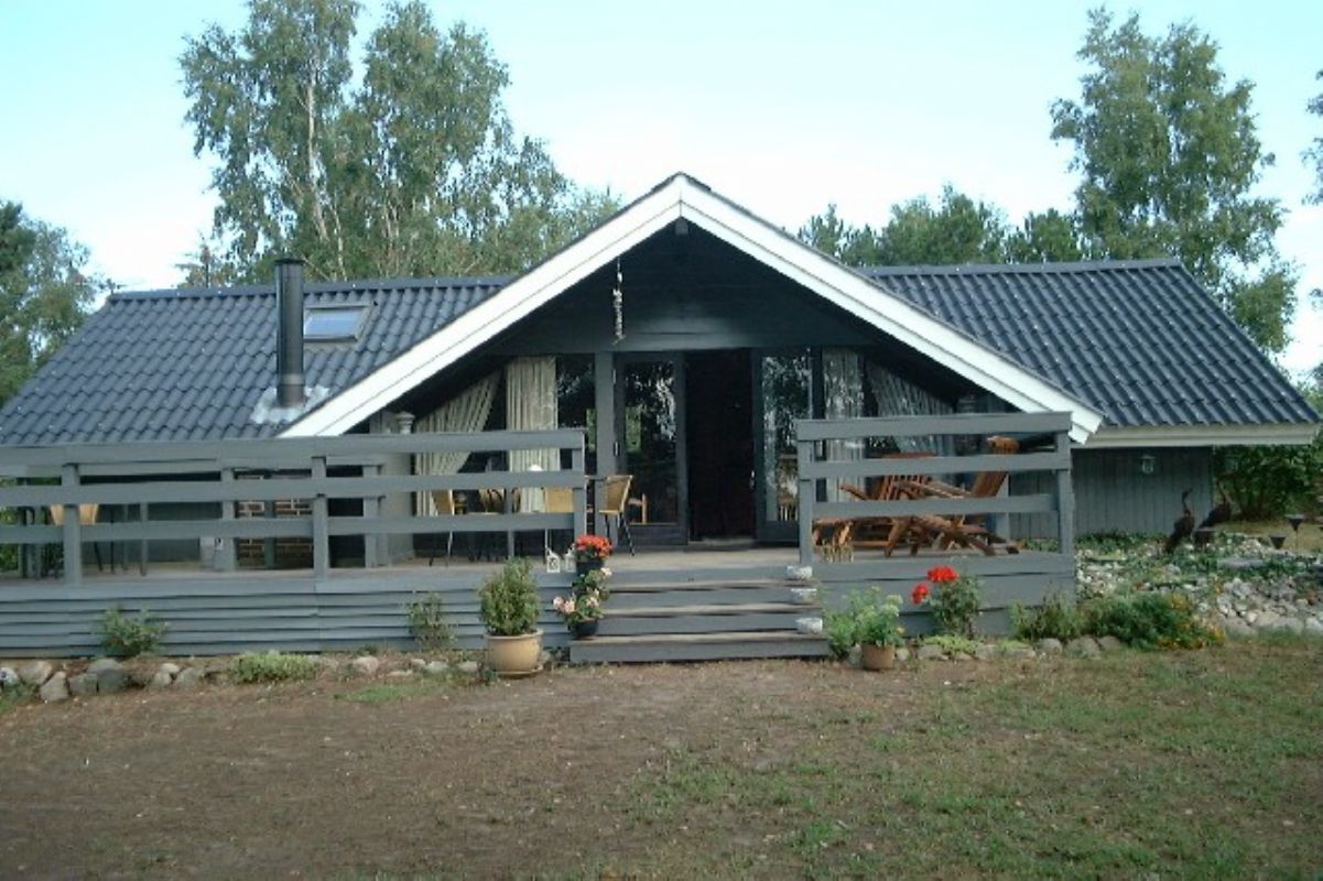 Sommerhus - frontHoliday Cabin - FrontviewFerien Haus - Front