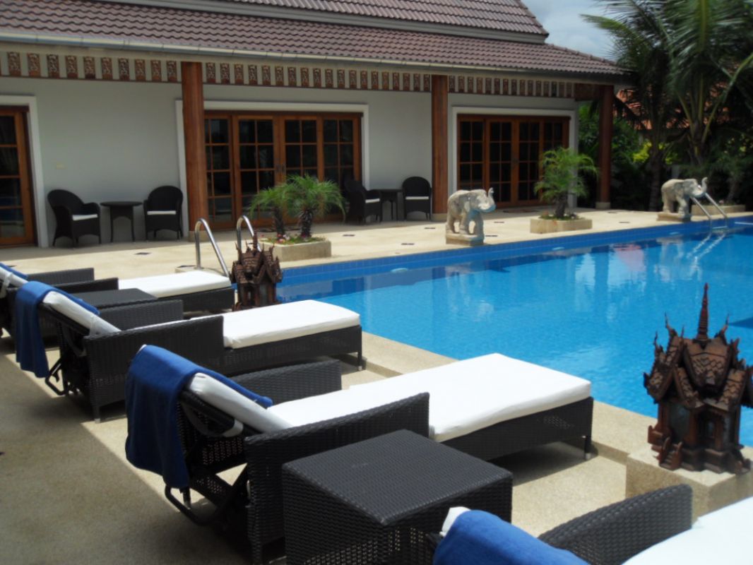 Fl�j med 3 separate sovev�relser og eget badev�relse