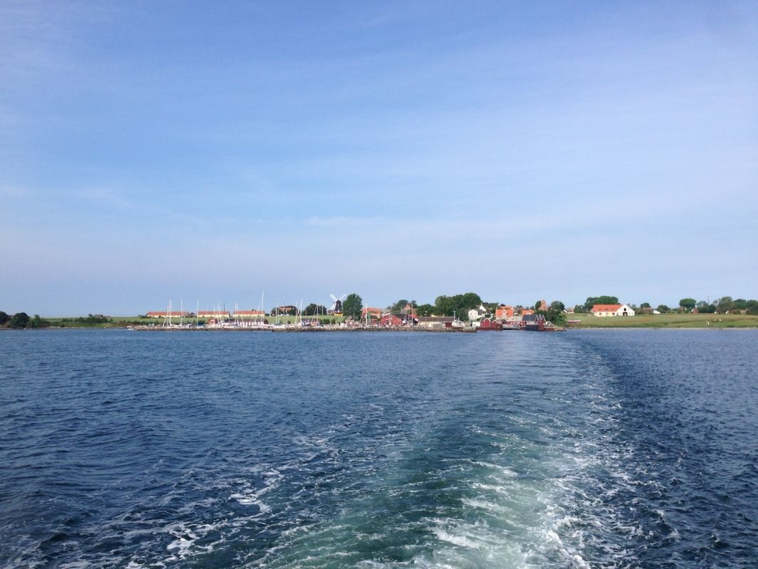 Agersø set fra færgenAgersø seen from the ferryAgersø vom fähre gesehen