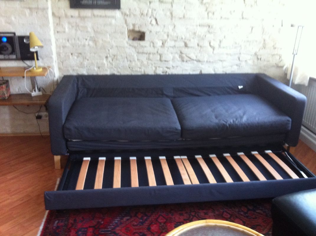 Sovesofa i stuen, 140 cm bred