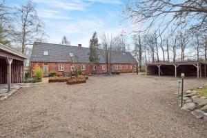 20 persons 390 m2 with 9 bedrooms - the West Coast near Sndervig