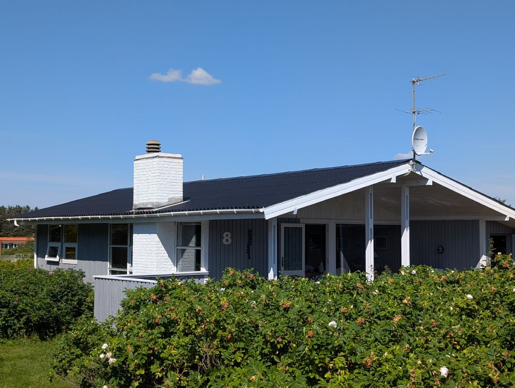 Well-maintained cottage for 5 people in Grnhj Strand south of Lkken<br>Close to the best beach