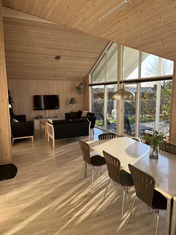 Sk�nt sofahj�rne i stuen.